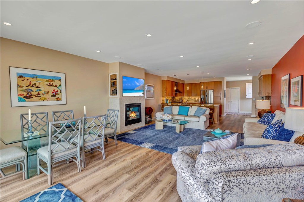 714 Cliff Drive, Laguna Beach CA 92651 - photo 17