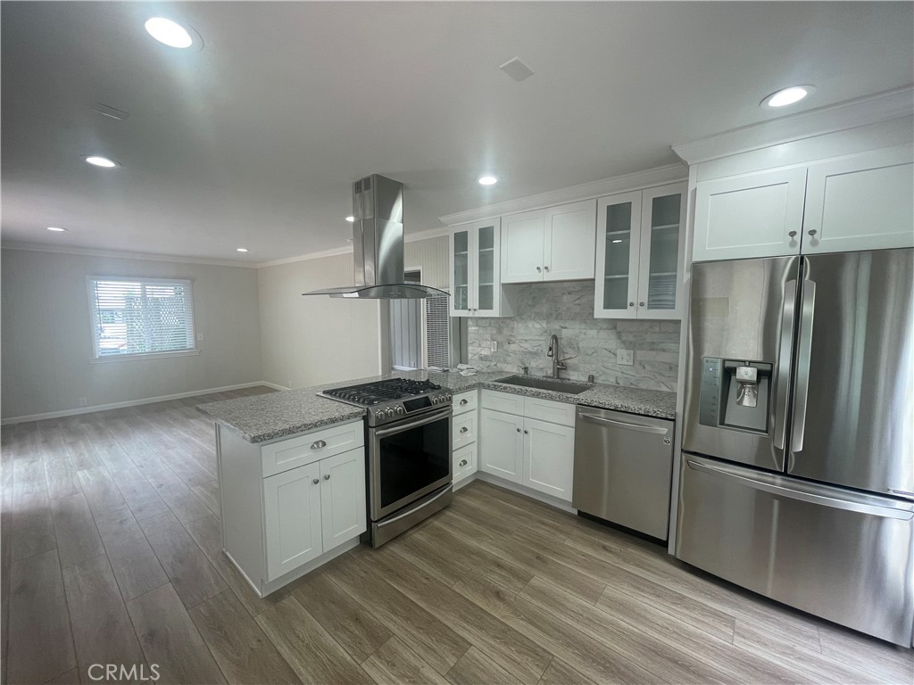 719 Griffith Place, Laguna Beach CA 92651 - photo 1