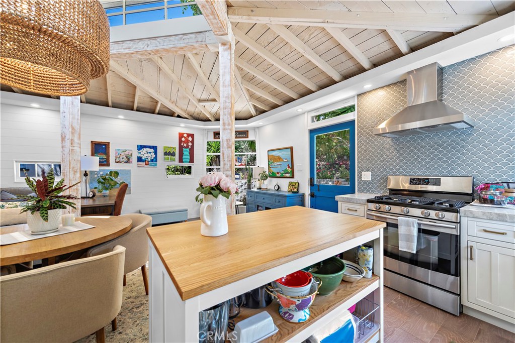 720 Griffith Way, Laguna Beach CA 92651 - photo 1