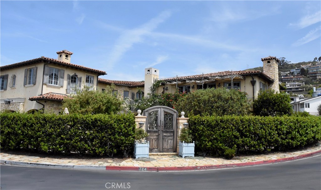 724 Emerald Bay, Laguna Beach CA 92651 - photo 1