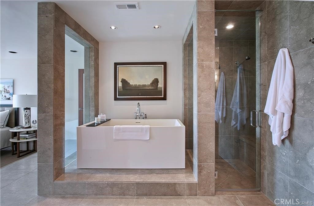 Primary bath - 728 Rembrandt, Laguna Beach CA 92651 - photo 5