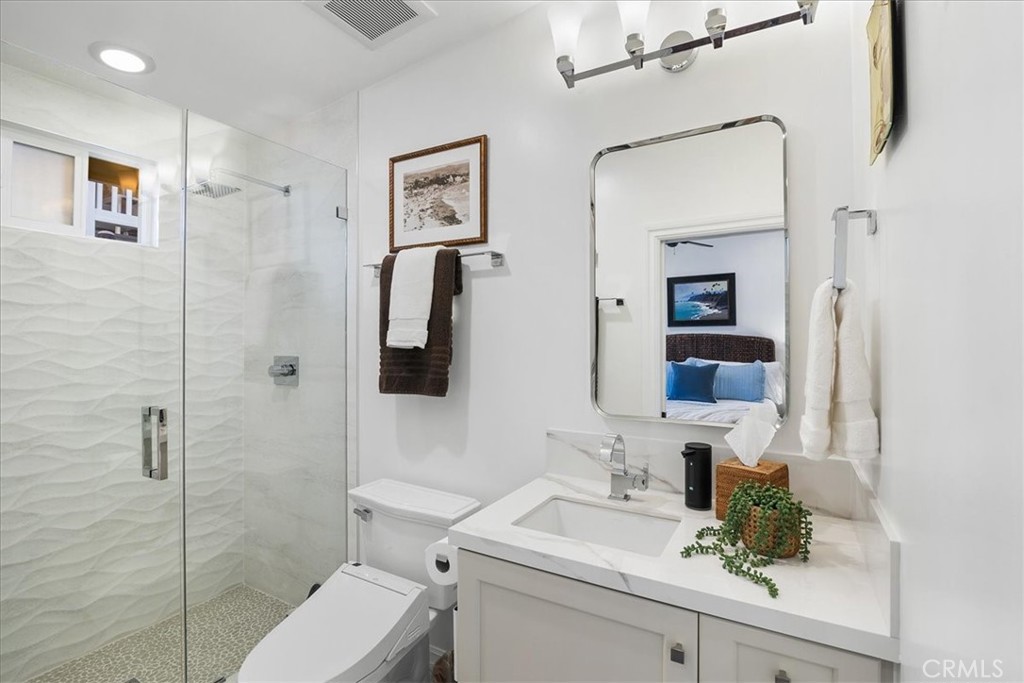 737 Griffith Way, Laguna Beach CA 92651 - photo 14