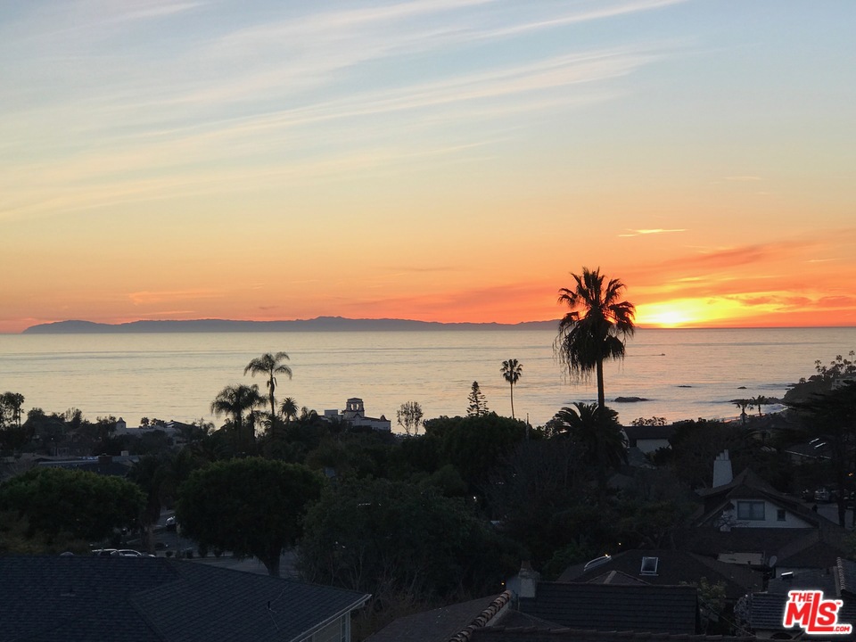 739 Manzanita Drive, Laguna Beach CA 92651 - photo 1