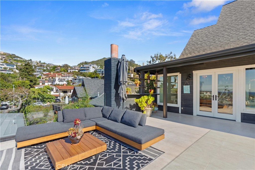 739 Manzanita Drive, Laguna Beach CA 92651 - photo 4