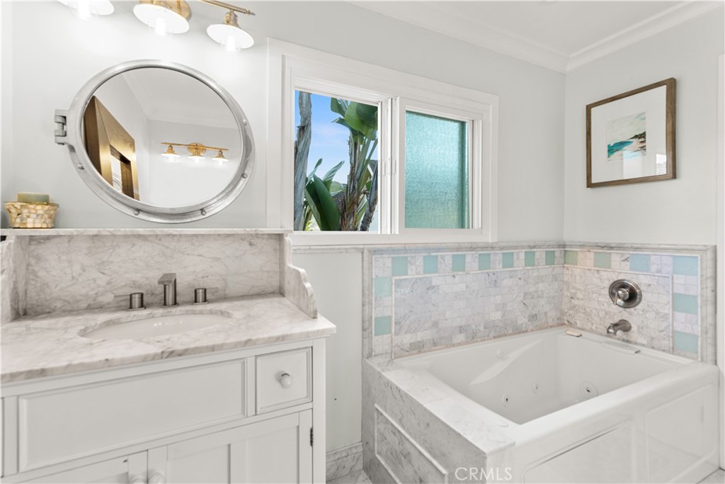739 Manzanita Drive, Laguna Beach CA 92651 - photo 16