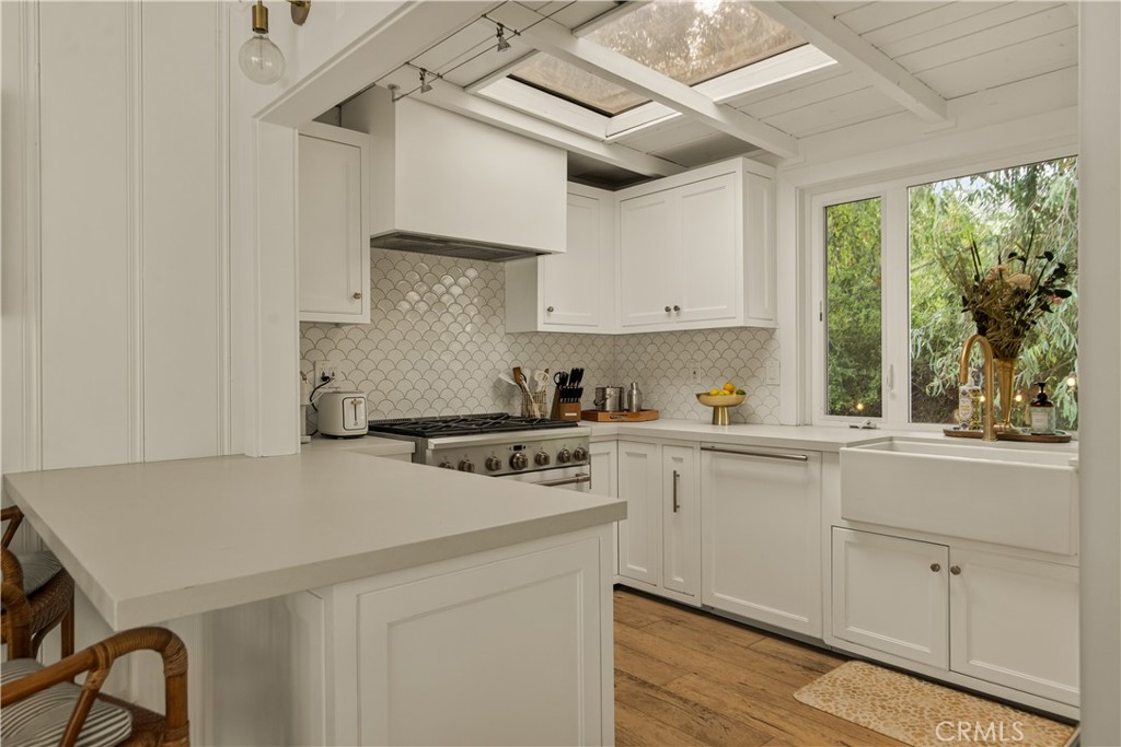 740 Browncroft Drive, Laguna Beach CA 92651 - photo 18