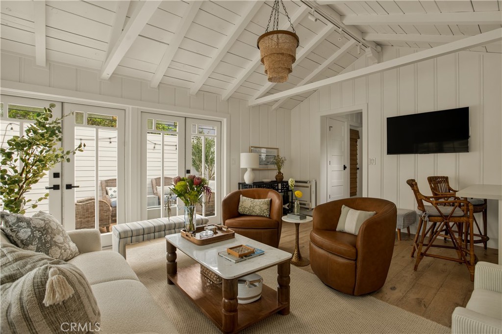 740 Browncroft Drive, Laguna Beach CA 92651 - photo 20