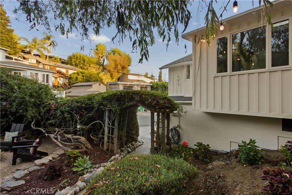 740 Browncroft Drive, Laguna Beach CA 92651 - photo 33