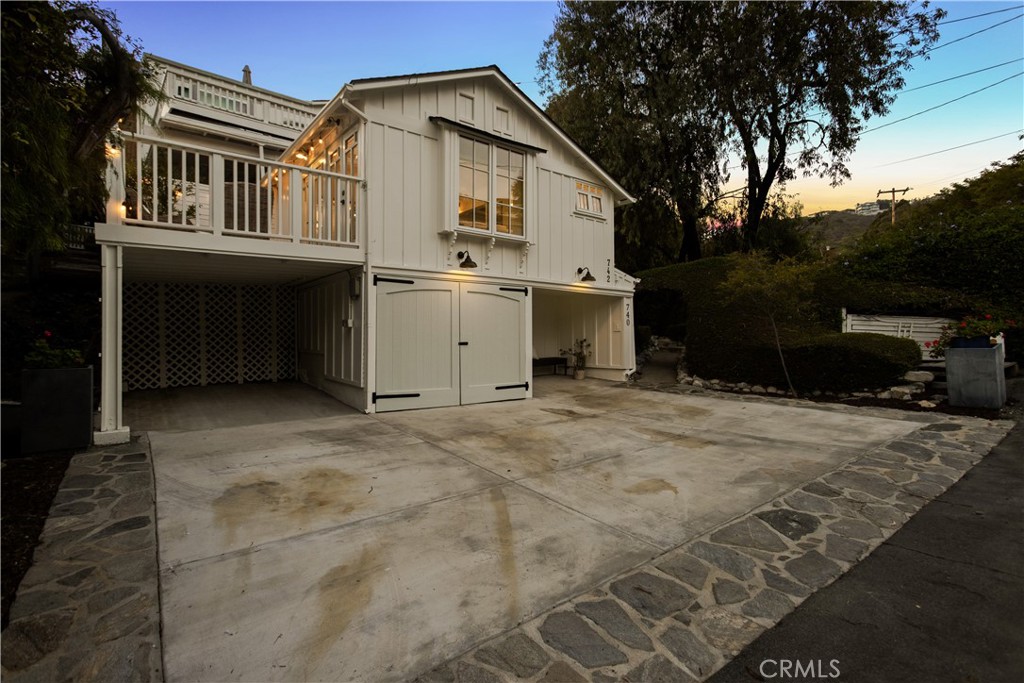 740 Browncroft Drive, Laguna Beach CA 92651 - photo 40
