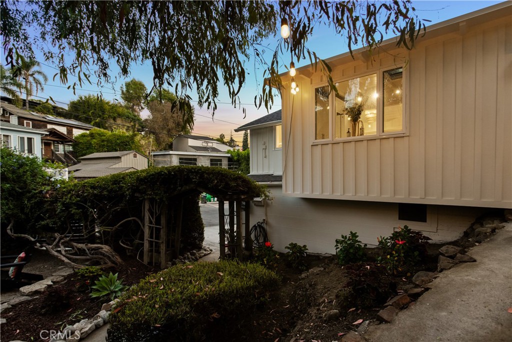 740 Browncroft Drive, Laguna Beach CA 92651 - photo 45