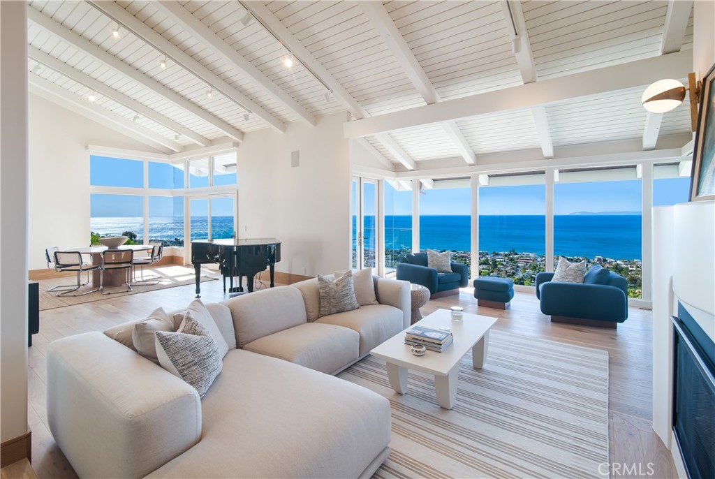 747 Bayview Place, Laguna Beach CA 92651 - photo 1