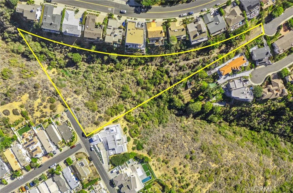 Approximate outline of property lines. Triangular shaped lot is the buildable site with access from Alisos Avenue. - 749 Marlin Drive, Laguna Beach CA 92651 - photo 4
