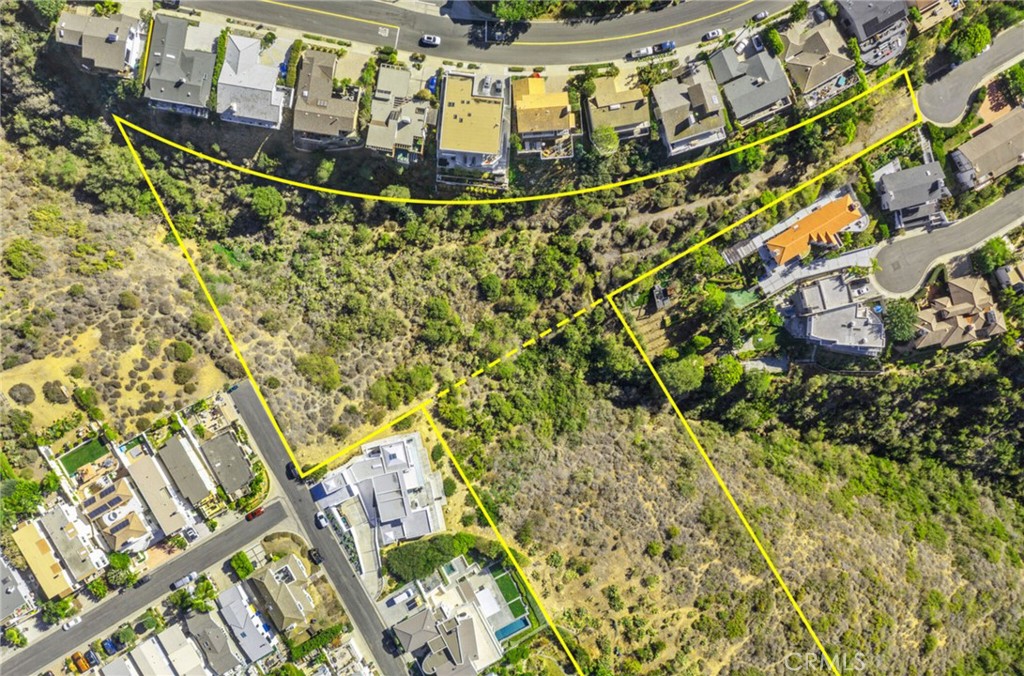 Approximate outline of property lines. Triangular shaped lot is the buildable lot with access from Alisos Avenue. - 749 Marlin Drive, Laguna Beach CA 92651 - photo 5
