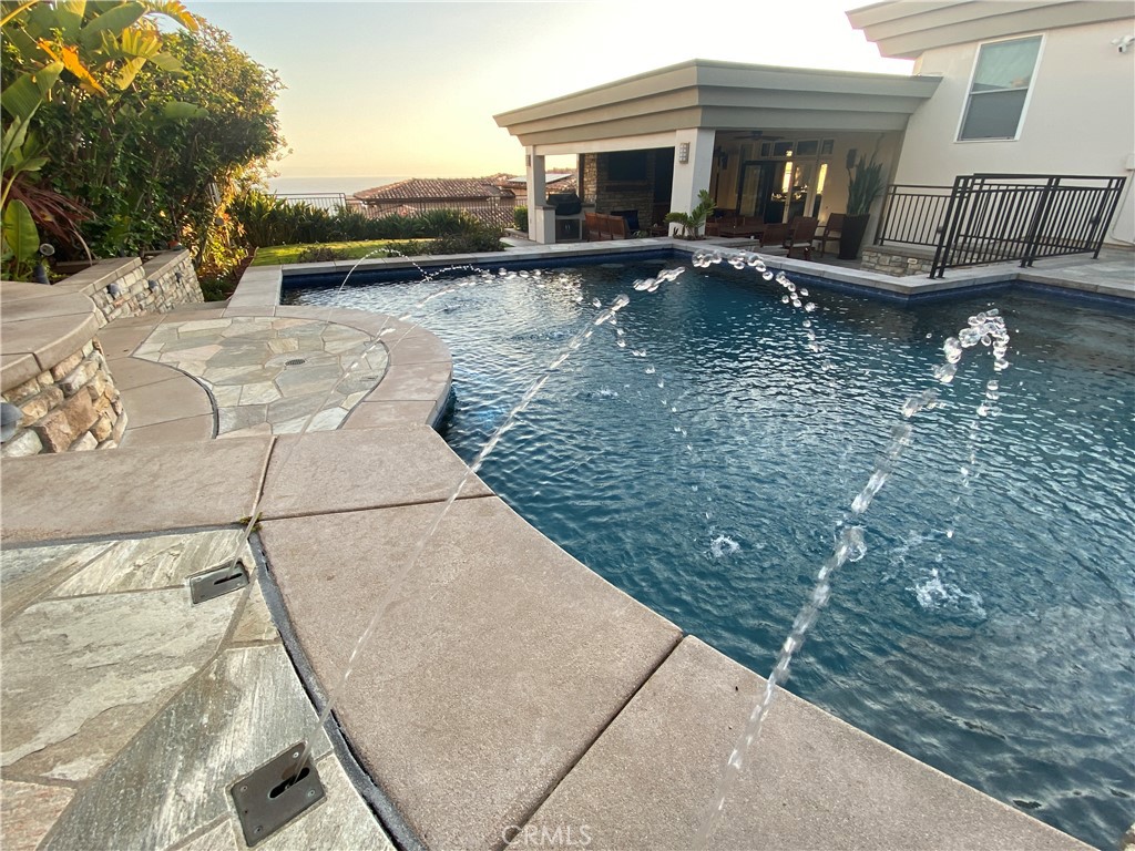 Beautiful water features. - 750 Bolsana Drive, Laguna Beach CA 92651 - photo 7