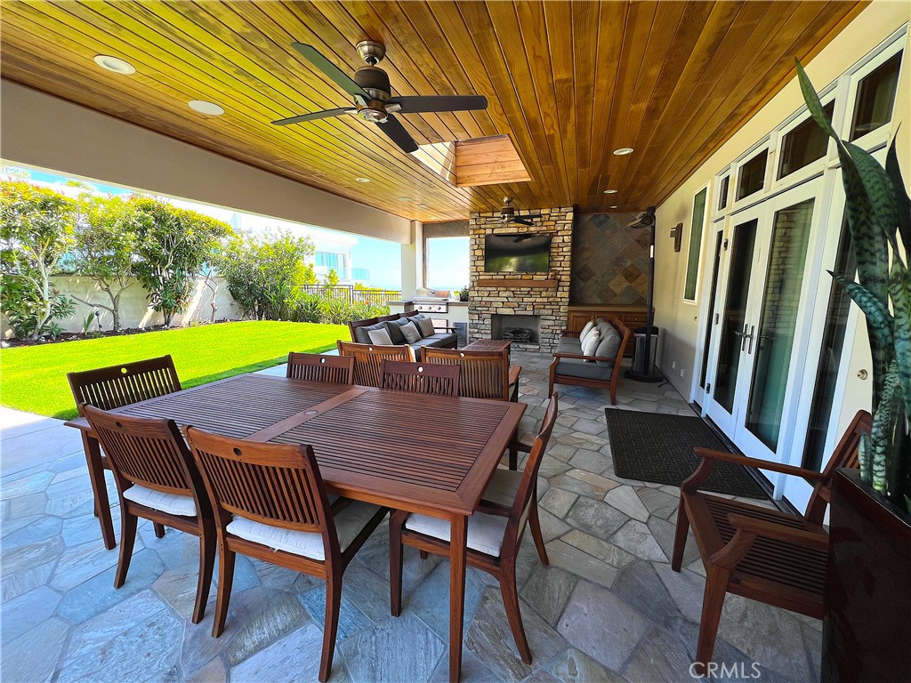 Dine alfresco after a day in the pool. - 750 Bolsana Drive, Laguna Beach CA 92651 - photo 13