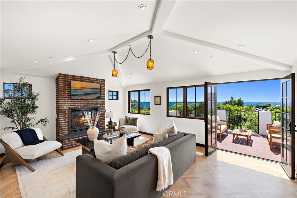 750 Manzanita Drive, Laguna Beach CA 92651 - photo 1