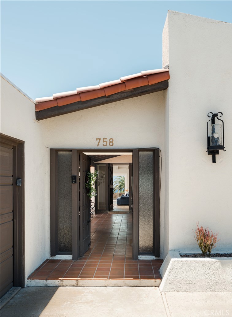 758 Barracuda Way, Laguna Beach CA 92651 - photo 2