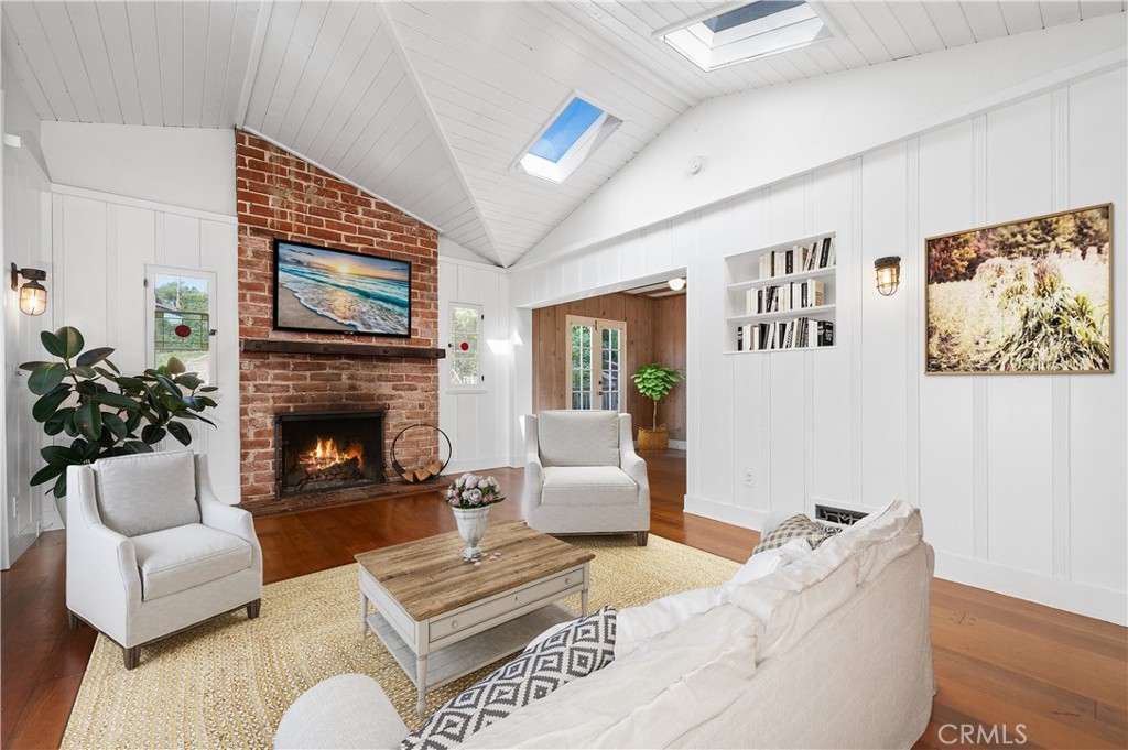 761 Wilson, Laguna Beach CA 92651 - photo 2