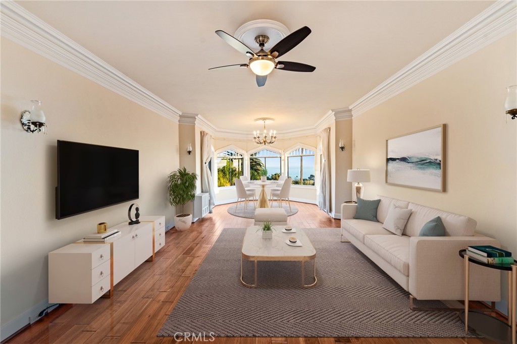 770 Hillcrest Drive 7, Laguna Beach CA 92651 - photo 1