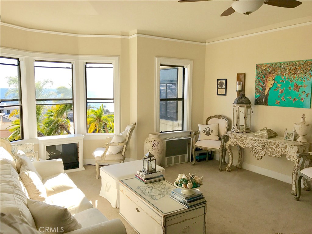 770 Hillcrest Drive 8, Laguna Beach CA 92651 - photo 1