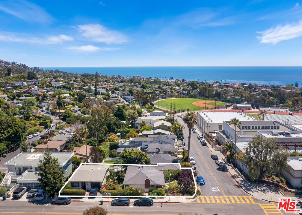 795 Saint Anns Drive, Laguna Beach CA 92651 - photo 1