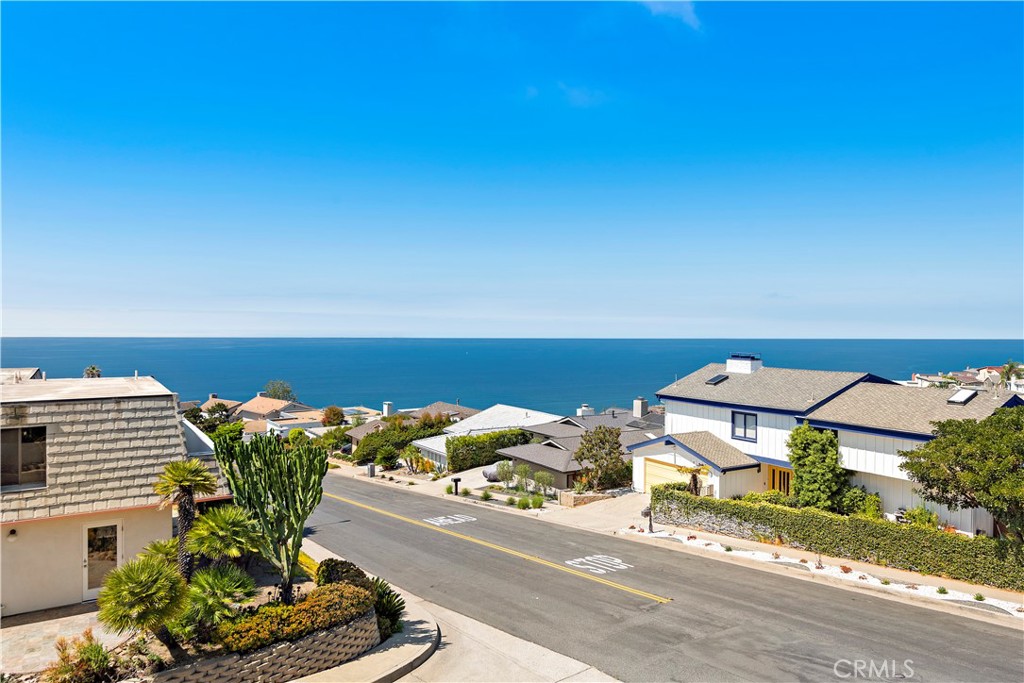 799 Barracuda Way, Laguna Beach CA 92651 - photo 1