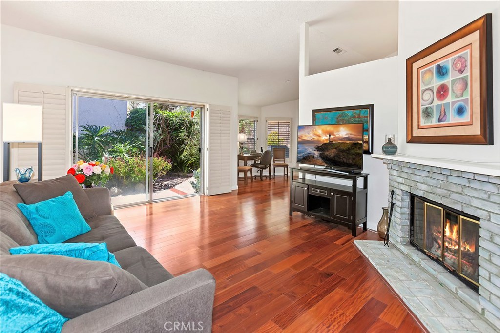 8 Encinitas Court, Laguna Beach CA 92651 - photo 1