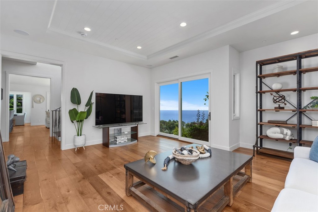 802 Summit, Laguna Beach CA 92651 - photo 23