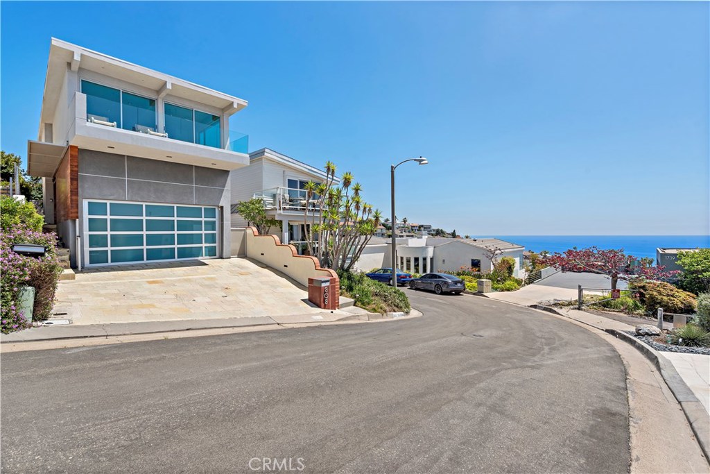 808 Quivera Street, Laguna Beach CA 92651 - photo 1