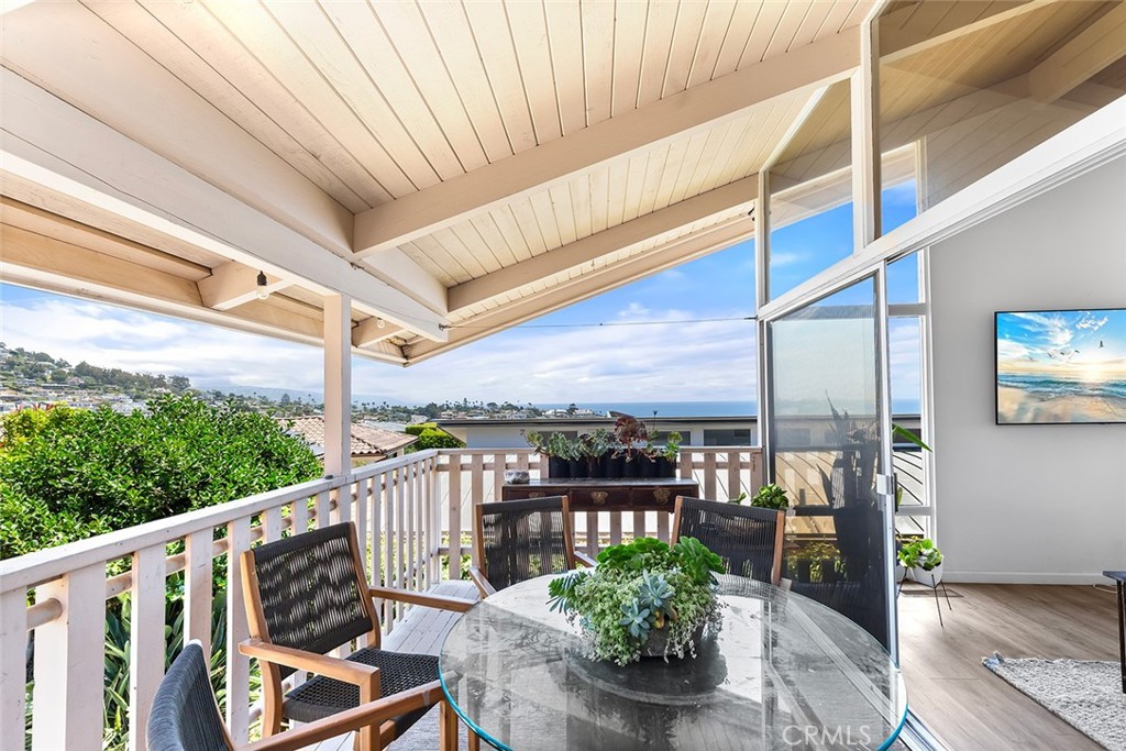812 Emerald Bay, Laguna Beach CA 92651 - photo 1