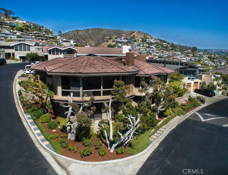Legendary Hebert Brownell architect designed home 814 Emerald Bay - 814 Emerald Bay, Laguna Beach CA 92651 - photo 1