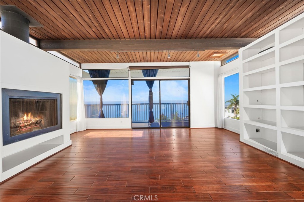 Spacious living room with panoramic ocean views! - 815 La Mirada Street, Laguna Beach CA 92651 - photo 3