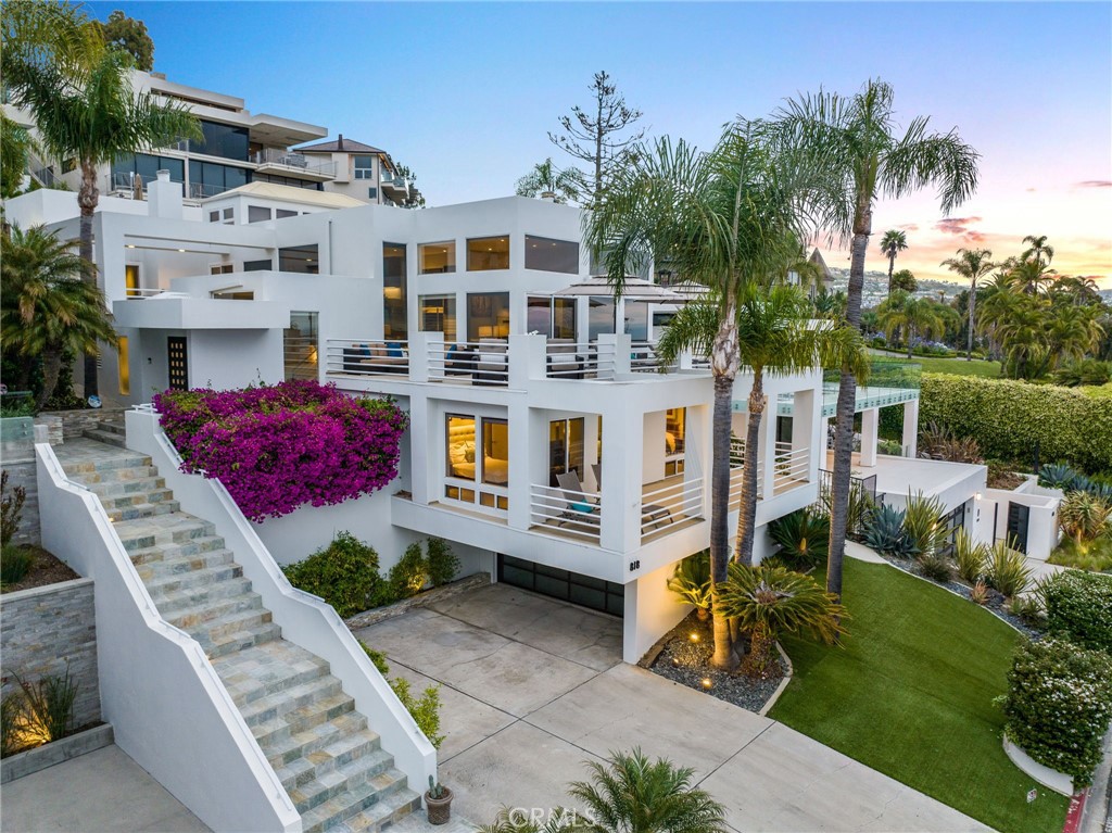 818 Hillcrest Drive, Laguna Beach CA 92651 - photo 1