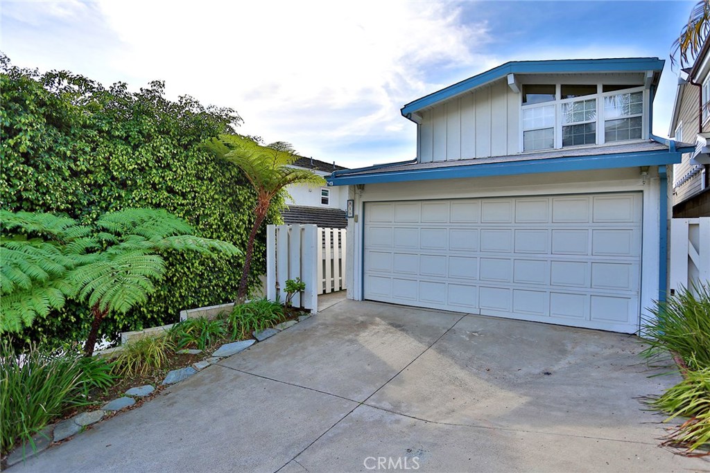 819 Acapulco Street, Laguna Beach CA 92651 - photo 1