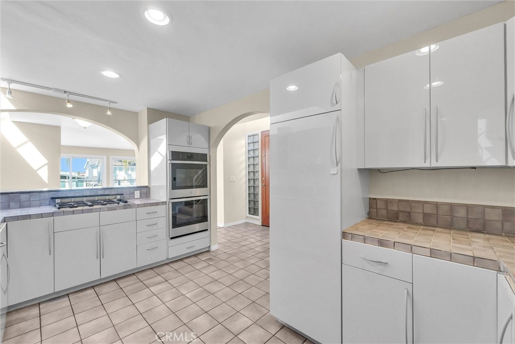 820 Acapulco Street, Laguna Beach CA 92651 - photo 19