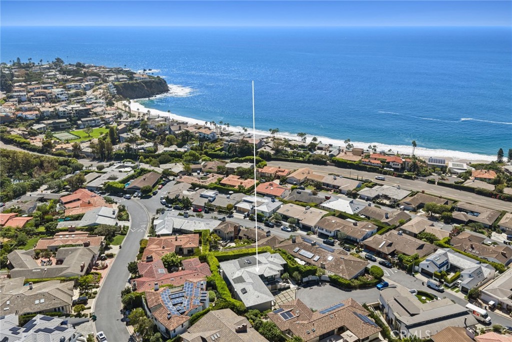 Emerald Bay is an exclusive guard-gated community offering access to a pristine private beach, parks, tennis and volleyb - 820 Emerald Bay, Laguna Beach CA 92651 - photo 5
