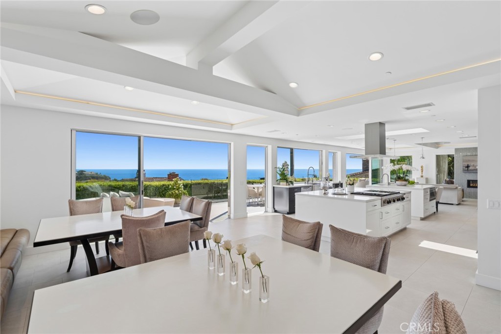 Designed for seamless indoor outdoor living and effortless entertaining, the open-concept interiors are bathed in natura - 820 Emerald Bay, Laguna Beach CA 92651 - photo 8
