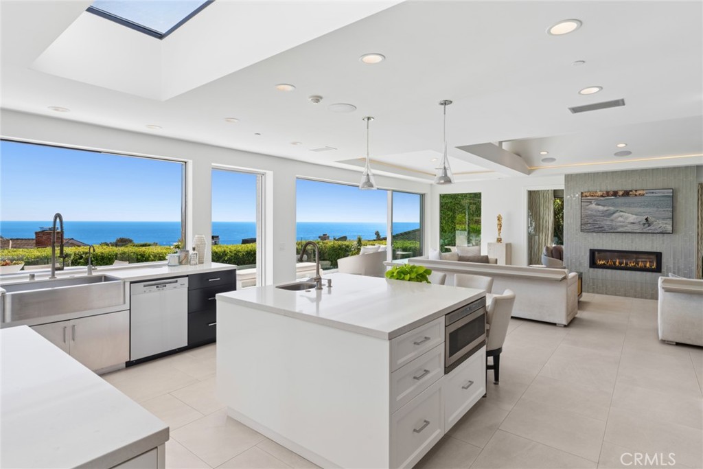 820 Emerald Bay, Laguna Beach CA 92651 - photo 9