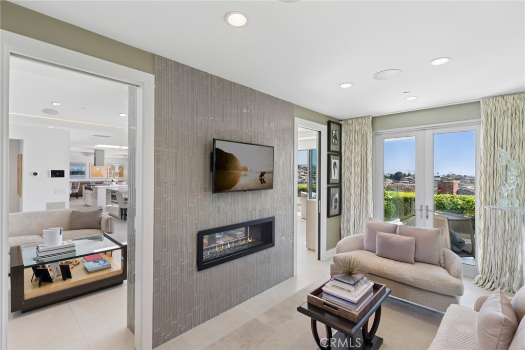 820 Emerald Bay, Laguna Beach CA 92651 - photo 20