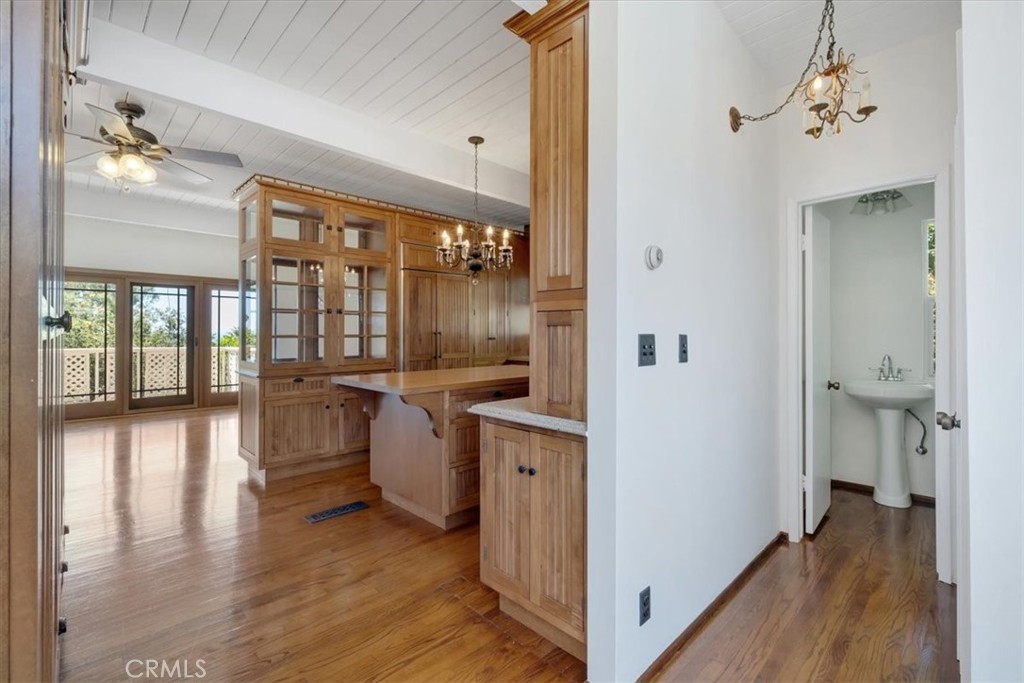 825 Park Avenue, Laguna Beach CA 92651 - photo 1