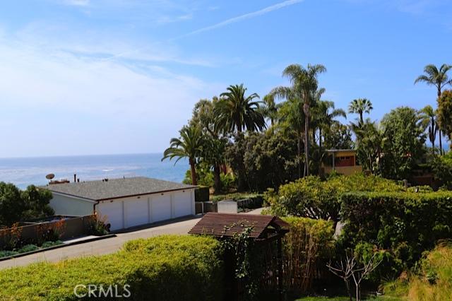 Home overlooks picturesque Fisherman's Cove - 826 Cliff Drive, Laguna Beach CA 92651 - photo 1