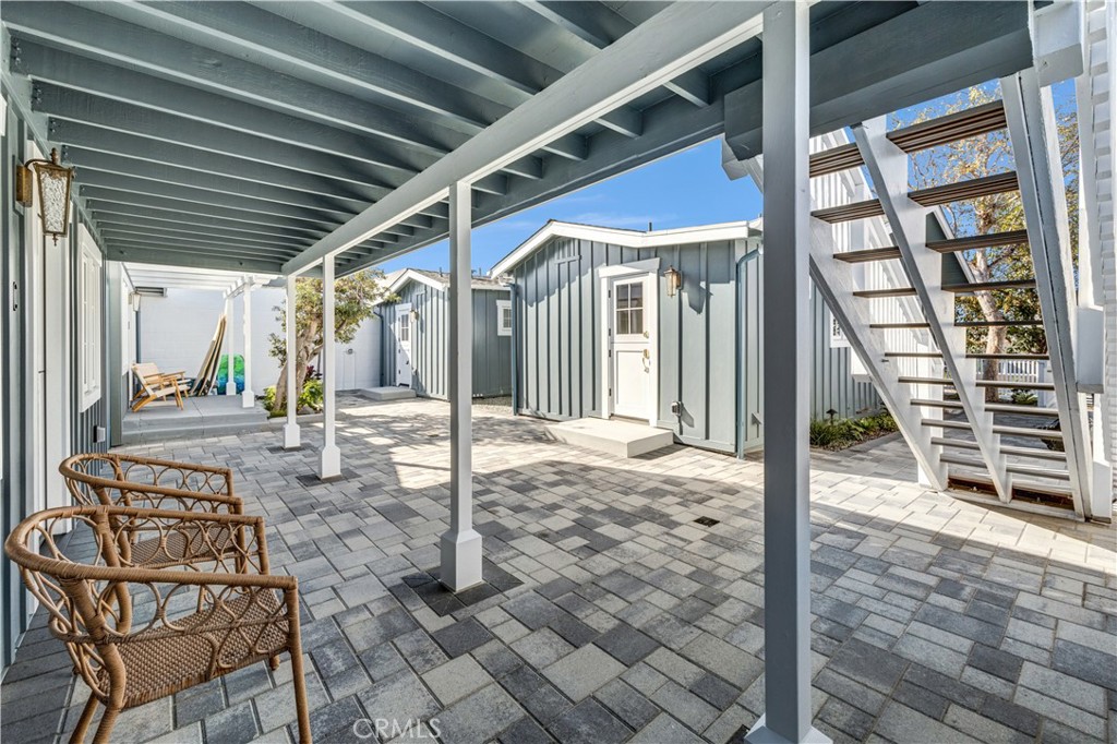 Back Door of Unit A: Dutch Door | Opens to bring in extra natural light and refreshing cross breezes. - 826 S Coast A, Laguna Beach CA 92651 - photo 12