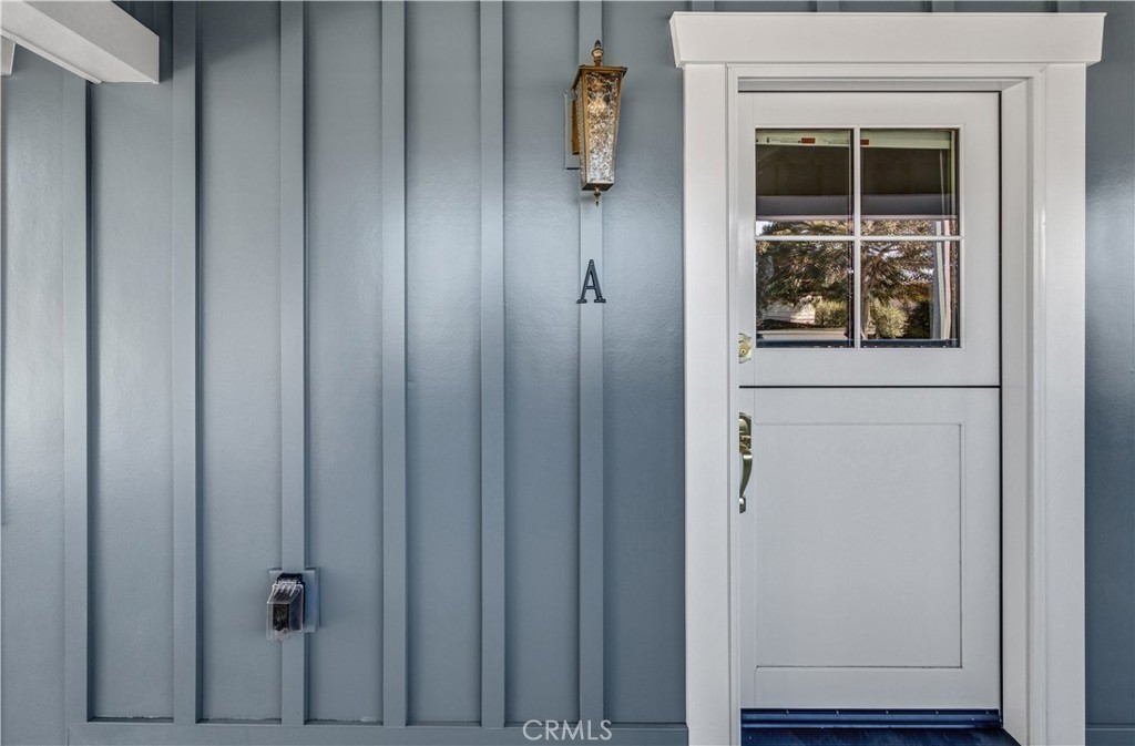 Dutch Door | Welcome in the natural light and refreshing coastal cross breezes. - 826 S Coast A, Laguna Beach CA 92651 - photo 13
