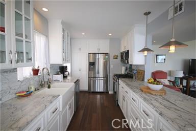 Beautiful open kitchen, watch the sunset while you cook. - 834 Katella Street, Laguna Beach CA 92651 - photo 1