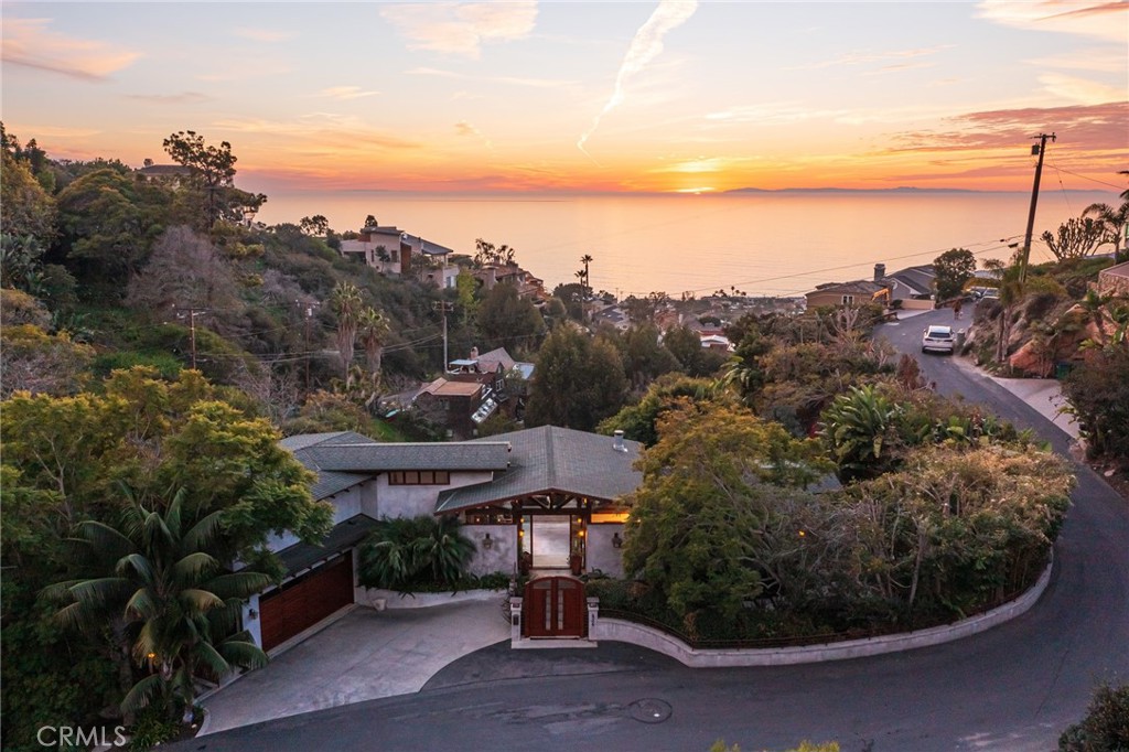 836 Diamond Street, Laguna Beach CA 92651 - photo 1