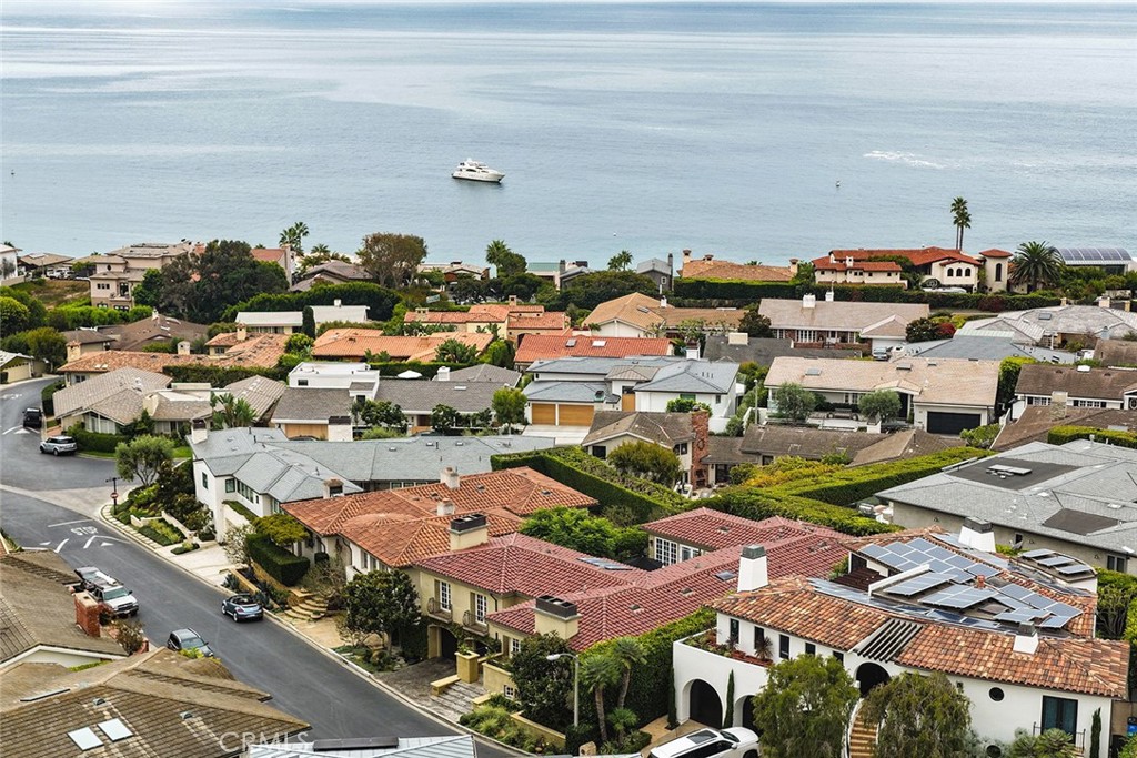 839 Emerald Bay, Laguna Beach CA 92651 - photo 2