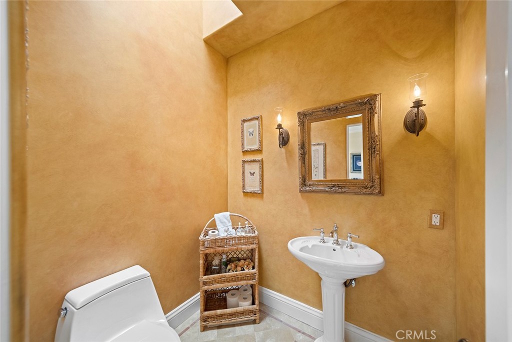 839 Emerald Bay, Laguna Beach CA 92651 - photo 25
