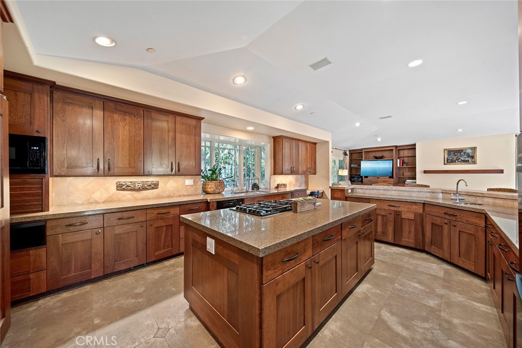 839 Emerald Bay, Laguna Beach CA 92651 - photo 28