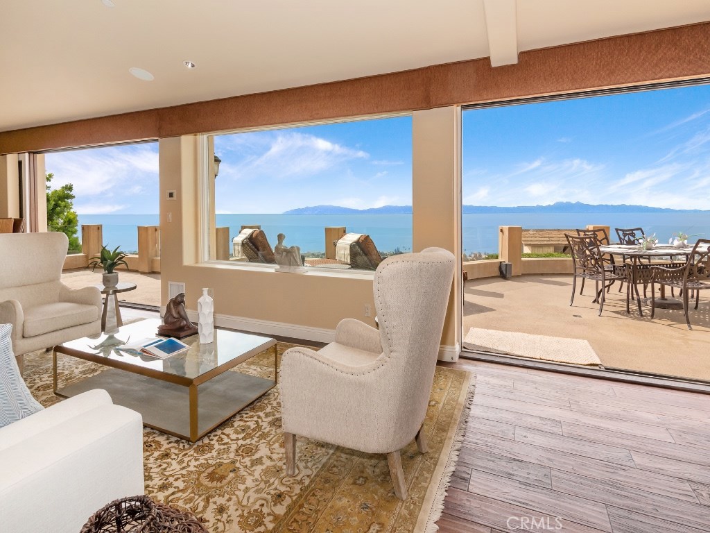 840 Canyon View Drive, Laguna Beach CA 92651 - photo 1