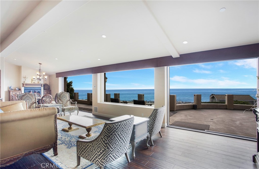 840 Canyon View Drive, Laguna Beach CA 92651 - photo 1